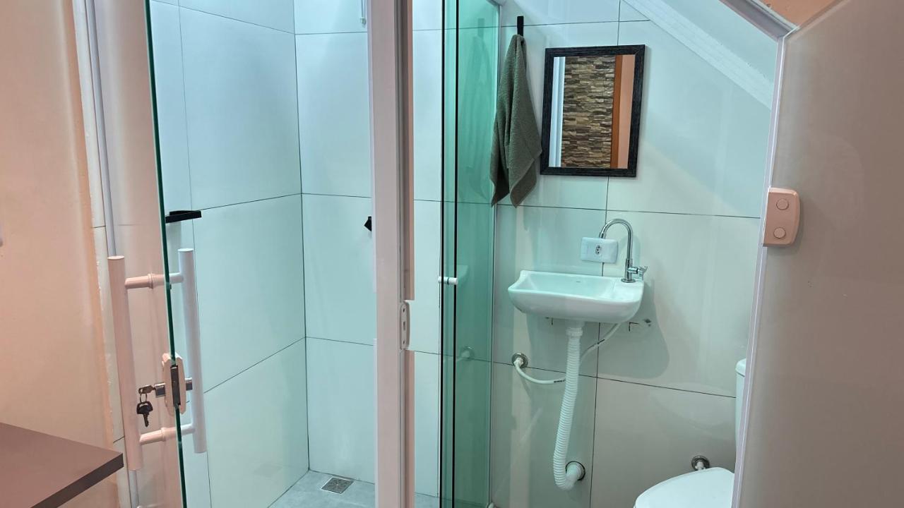 גווארולוס Guaru Inn Hostel מראה חיצוני תמונה